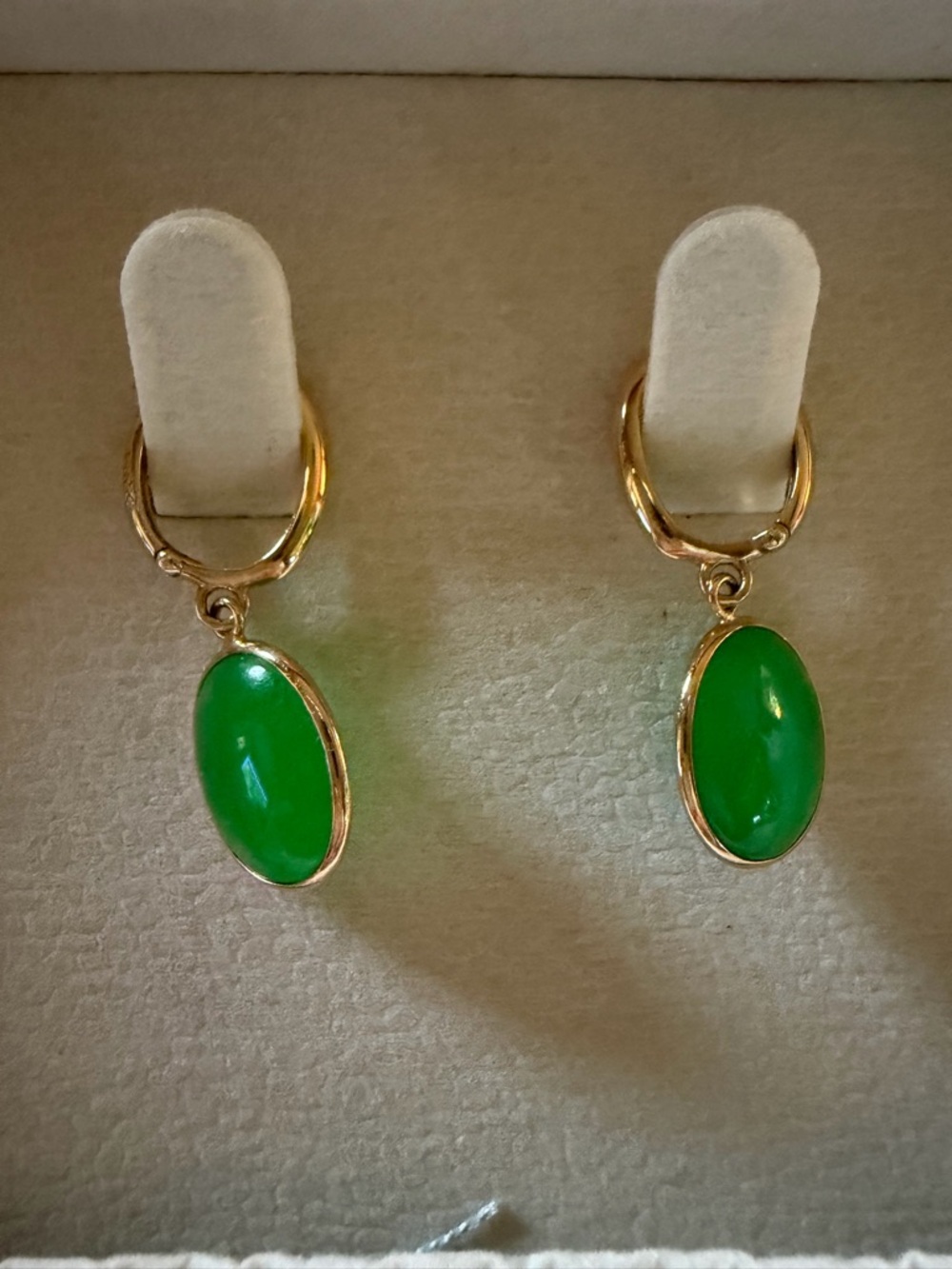 14kt yellow gold and green jade drop earrings